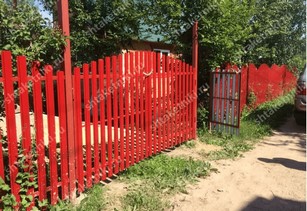 Забор евроштакетник горокой в Усть-Каменогорске цвет рубин